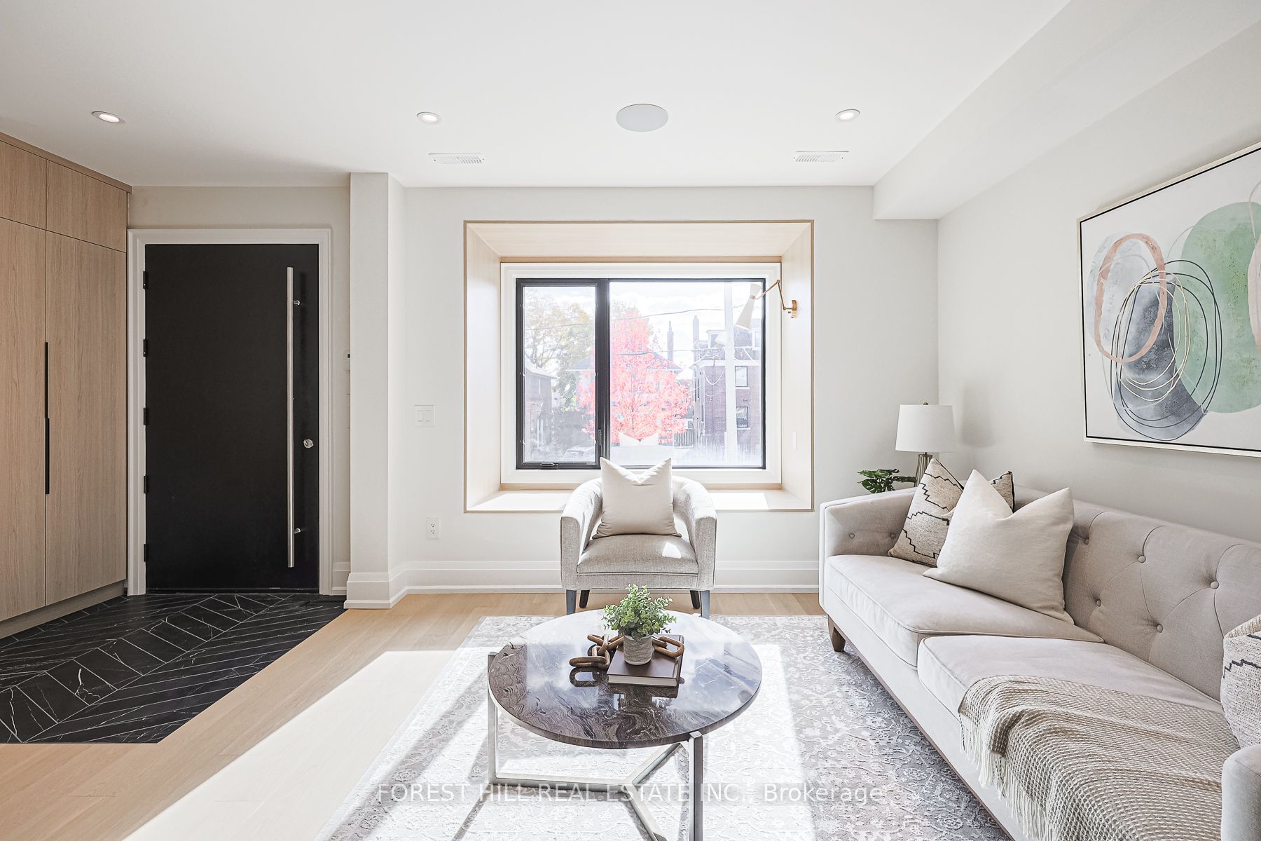 38 Burnaby Boulevard