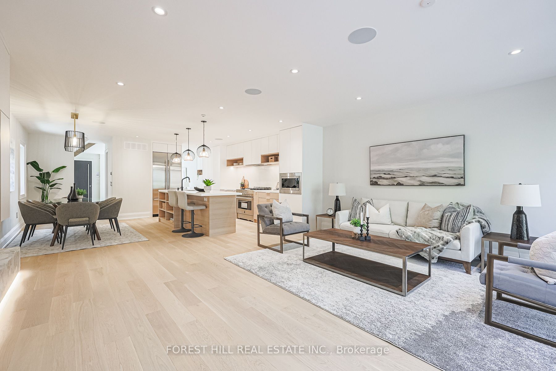 38 Burnaby Boulevard