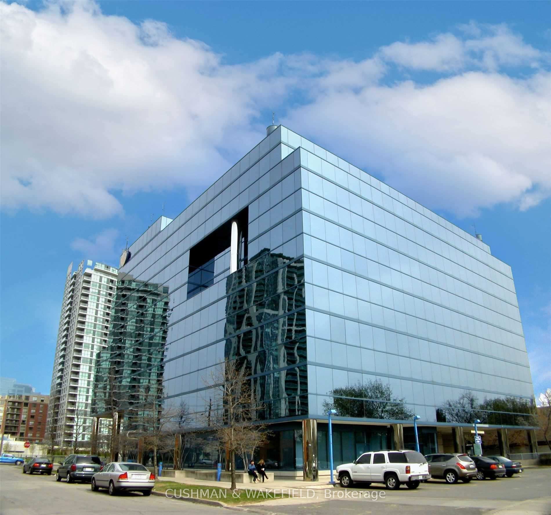 4576 Yonge St, #702