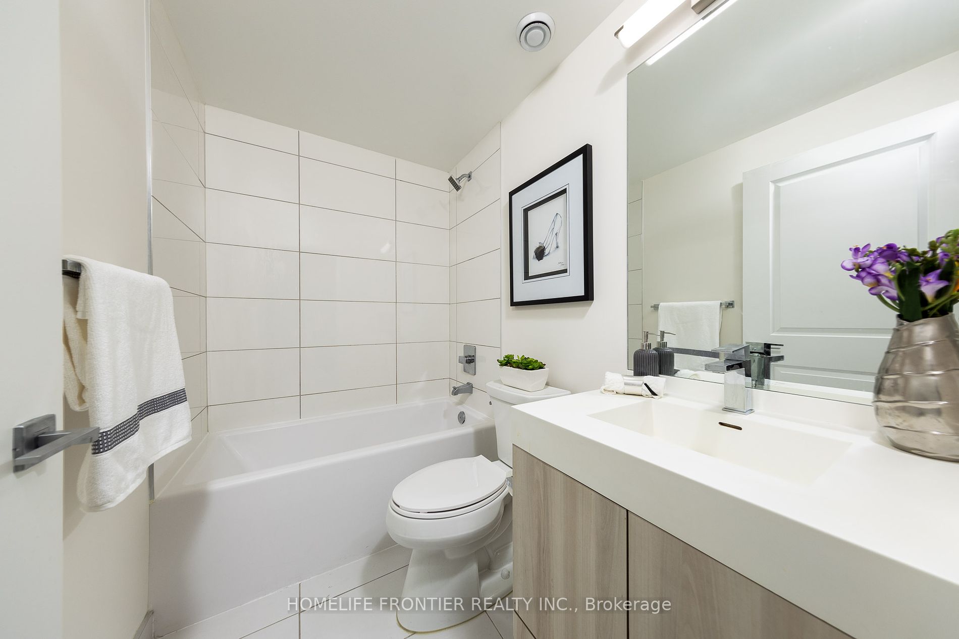 251 Jarvis St, #1429