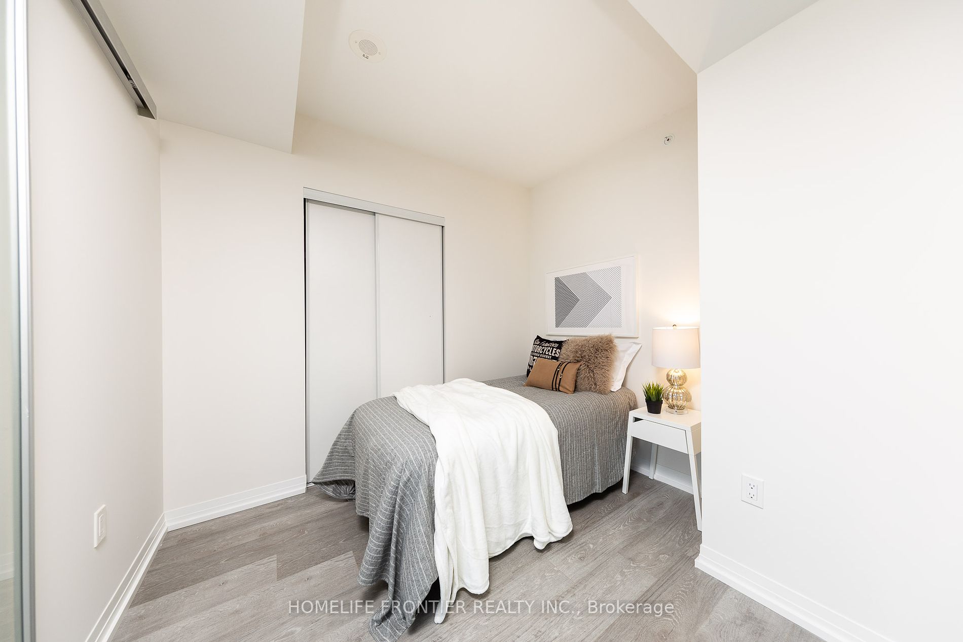 251 Jarvis St, #1429