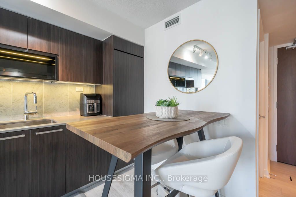 80 Queens Wharf Rd, #1607