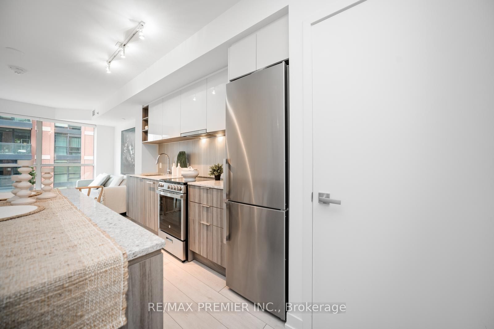 31 Tippett Rd, #445