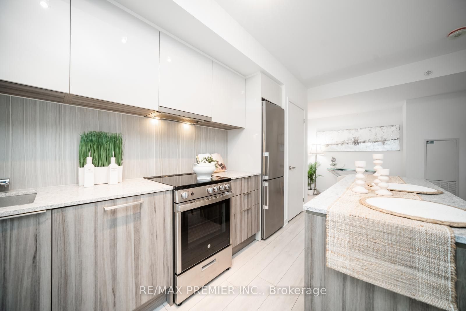 31 Tippett Rd, #445