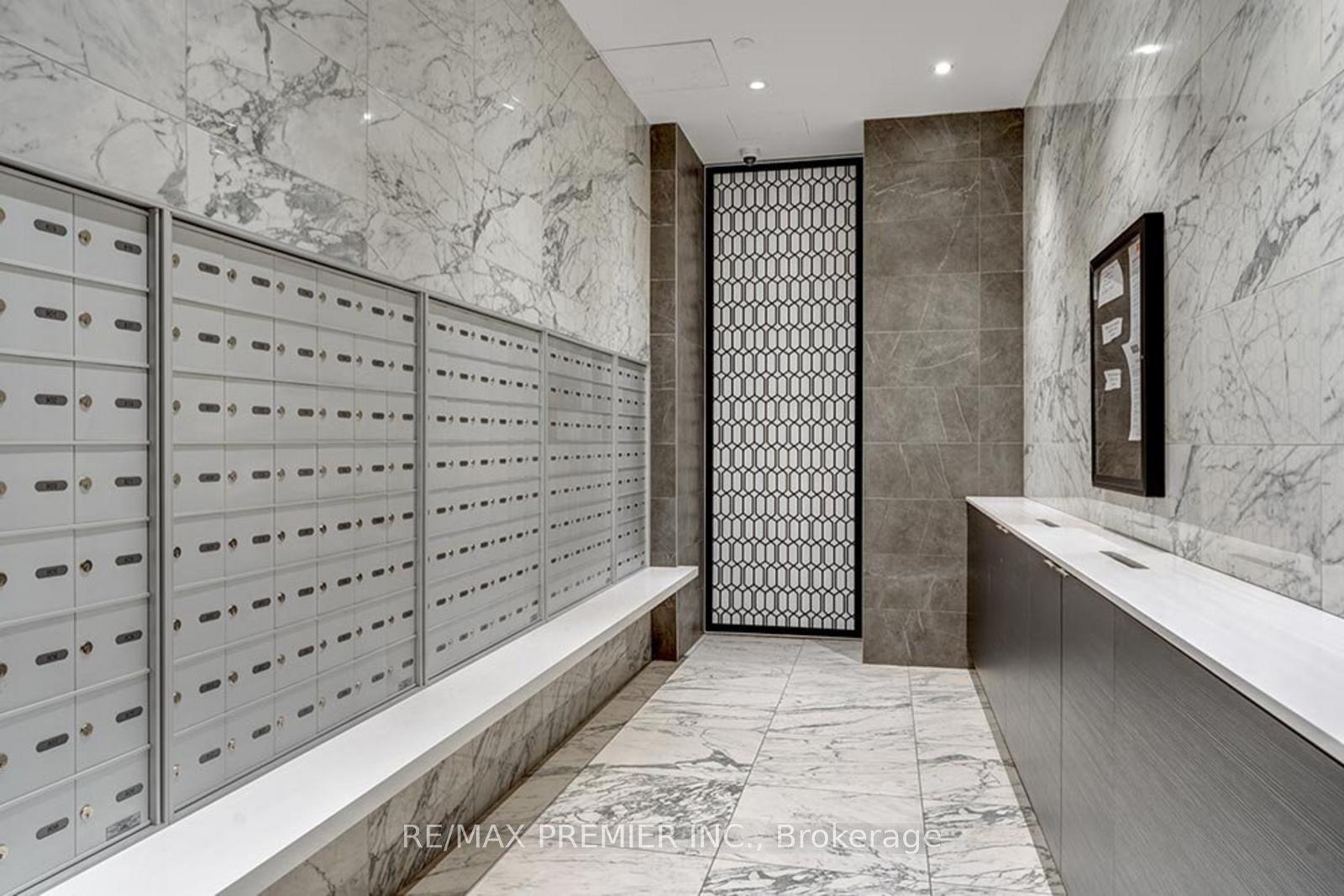 31 Tippett Rd, #445