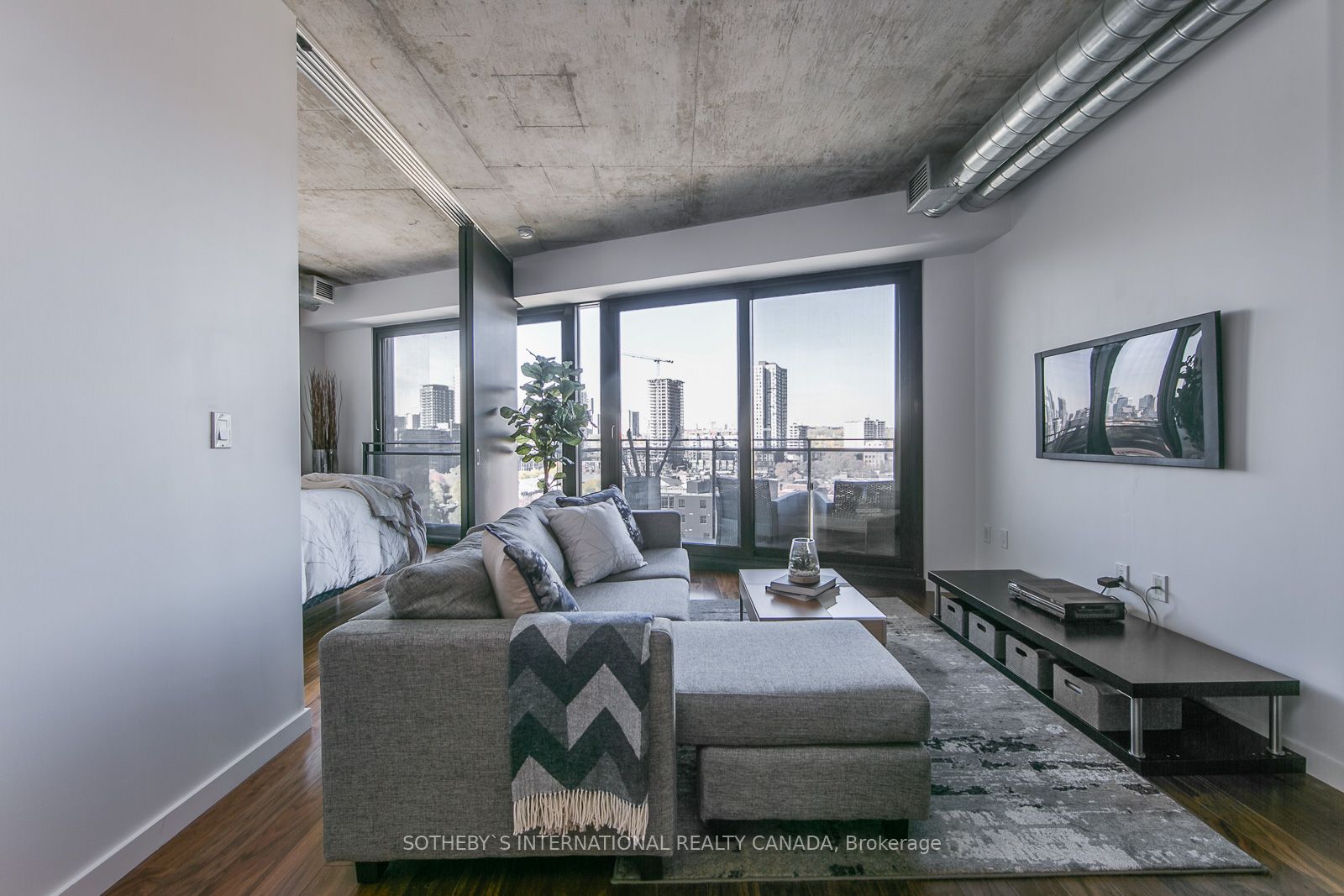 51 Trolley Cres, #1201