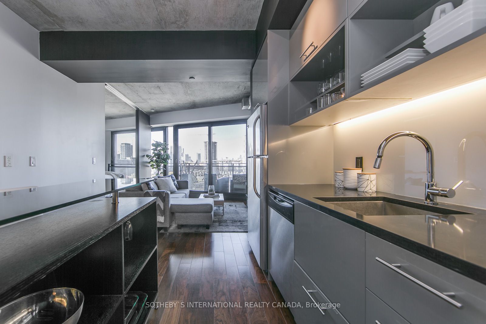 51 Trolley Cres, #1201