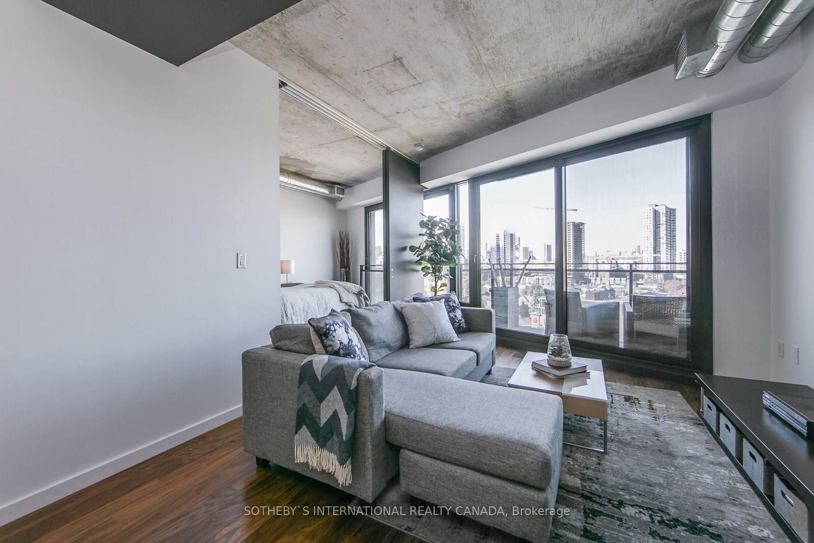 51 Trolley Cres, #1201