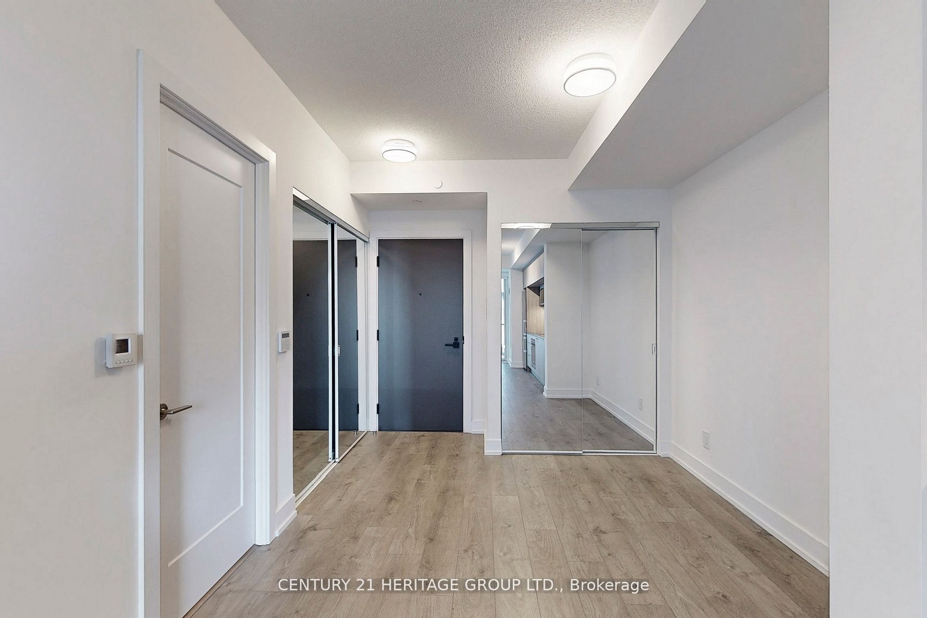 25 Adra Grado Way N, #901