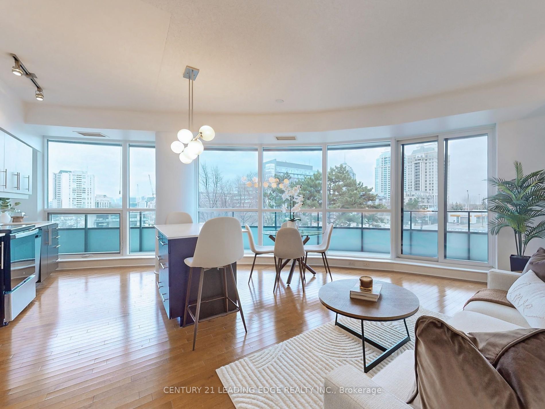 2885 Bayview Ave, #209