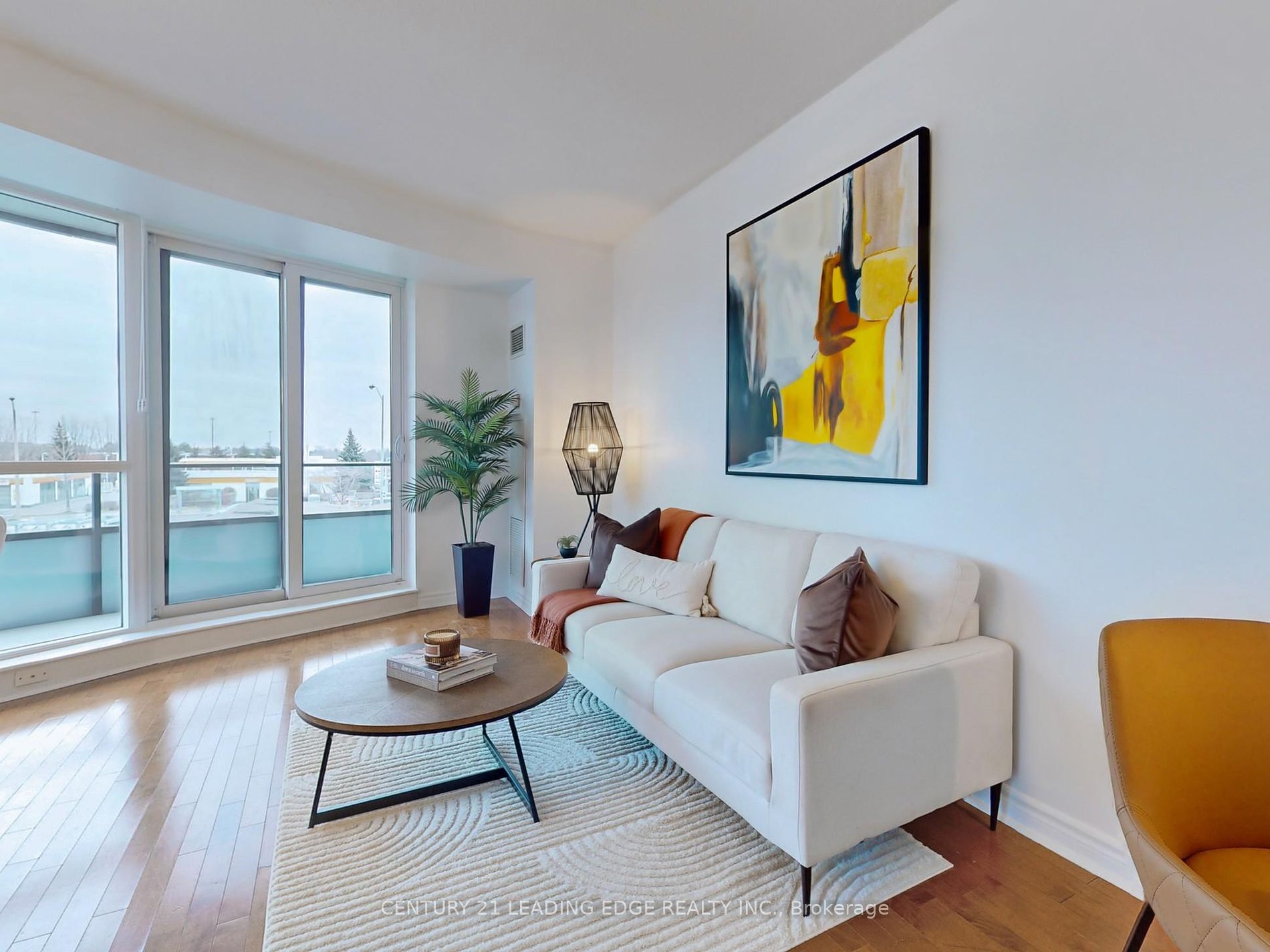 2885 Bayview Ave, #209