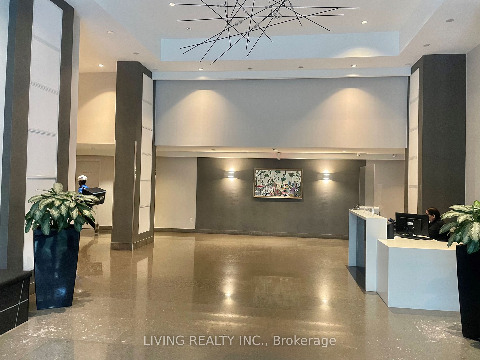 18 Beverley St, #315B