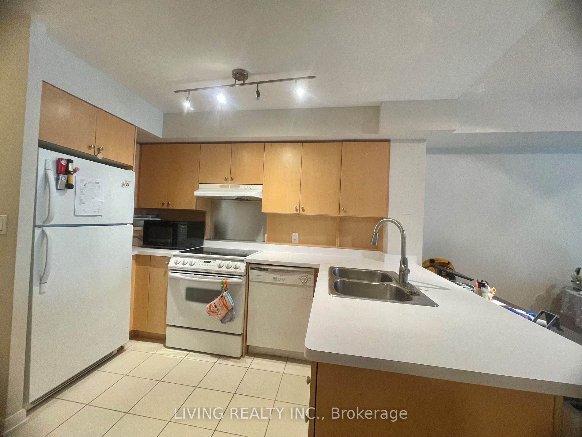 18 Beverley St, #315B