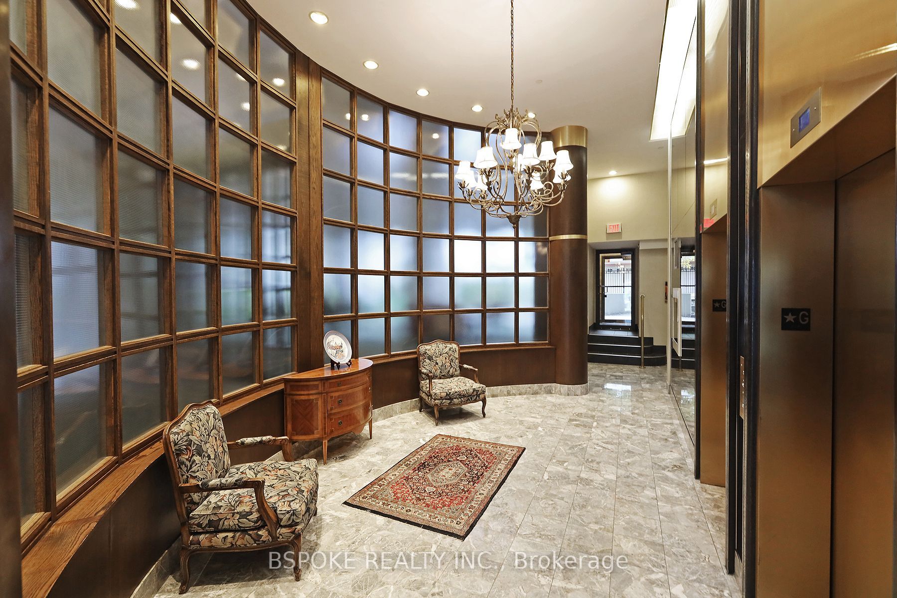 40 Rosehill Avenue, #701