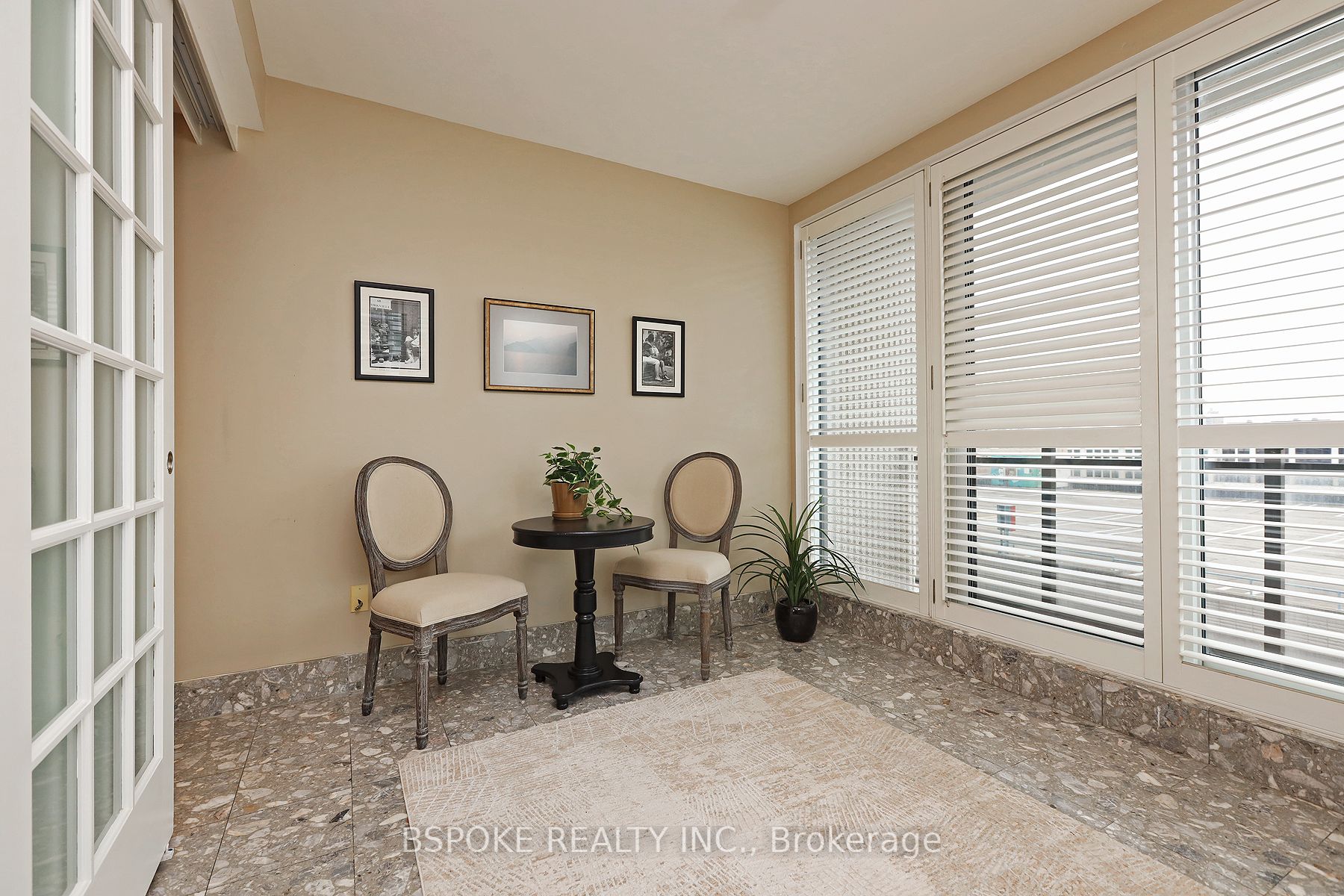 40 Rosehill Avenue, #701