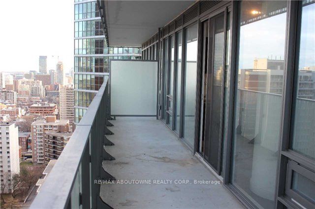 42 Charles St E, ##2201