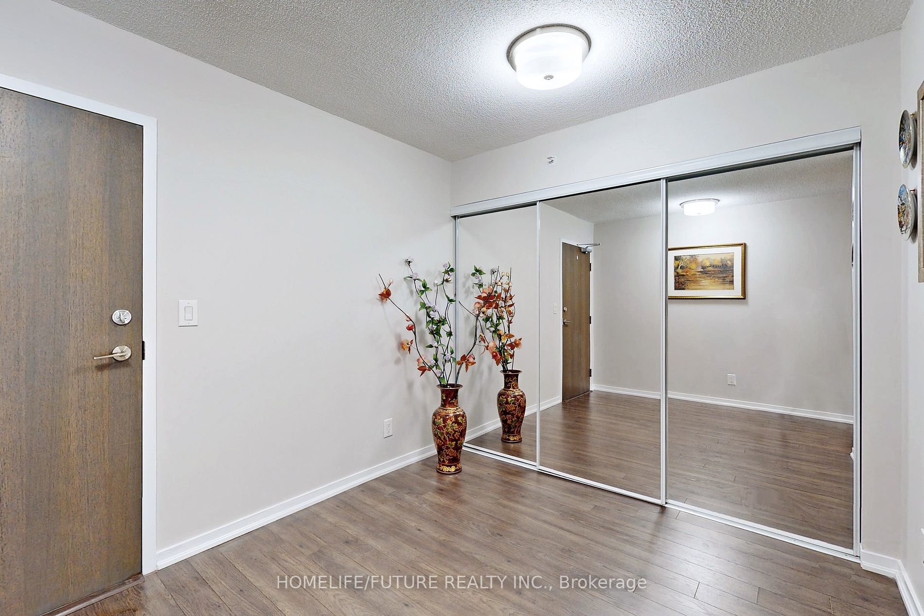 68 Abell St, #716