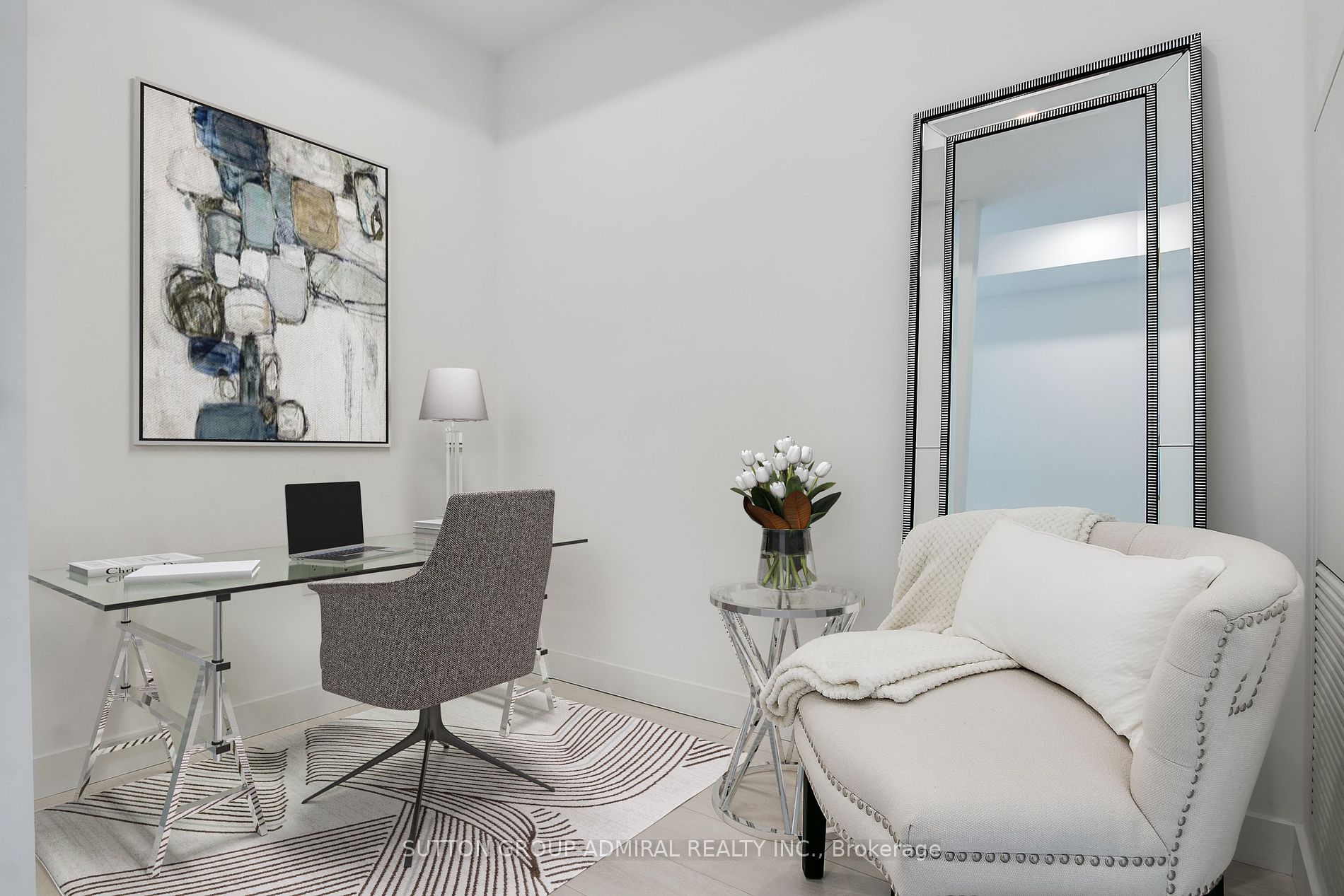 505 Richmond Street W, #828
