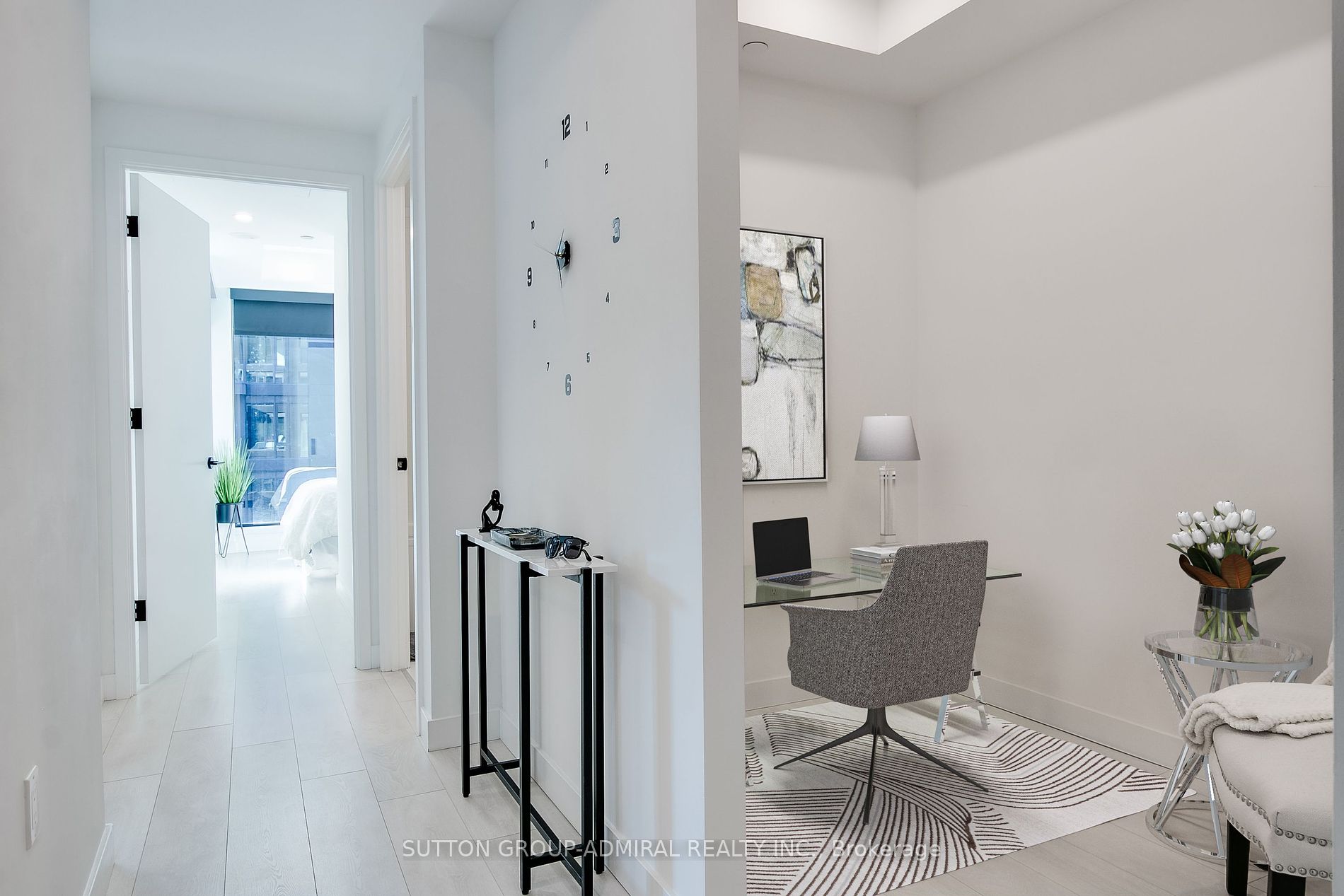 505 Richmond Street W, #828