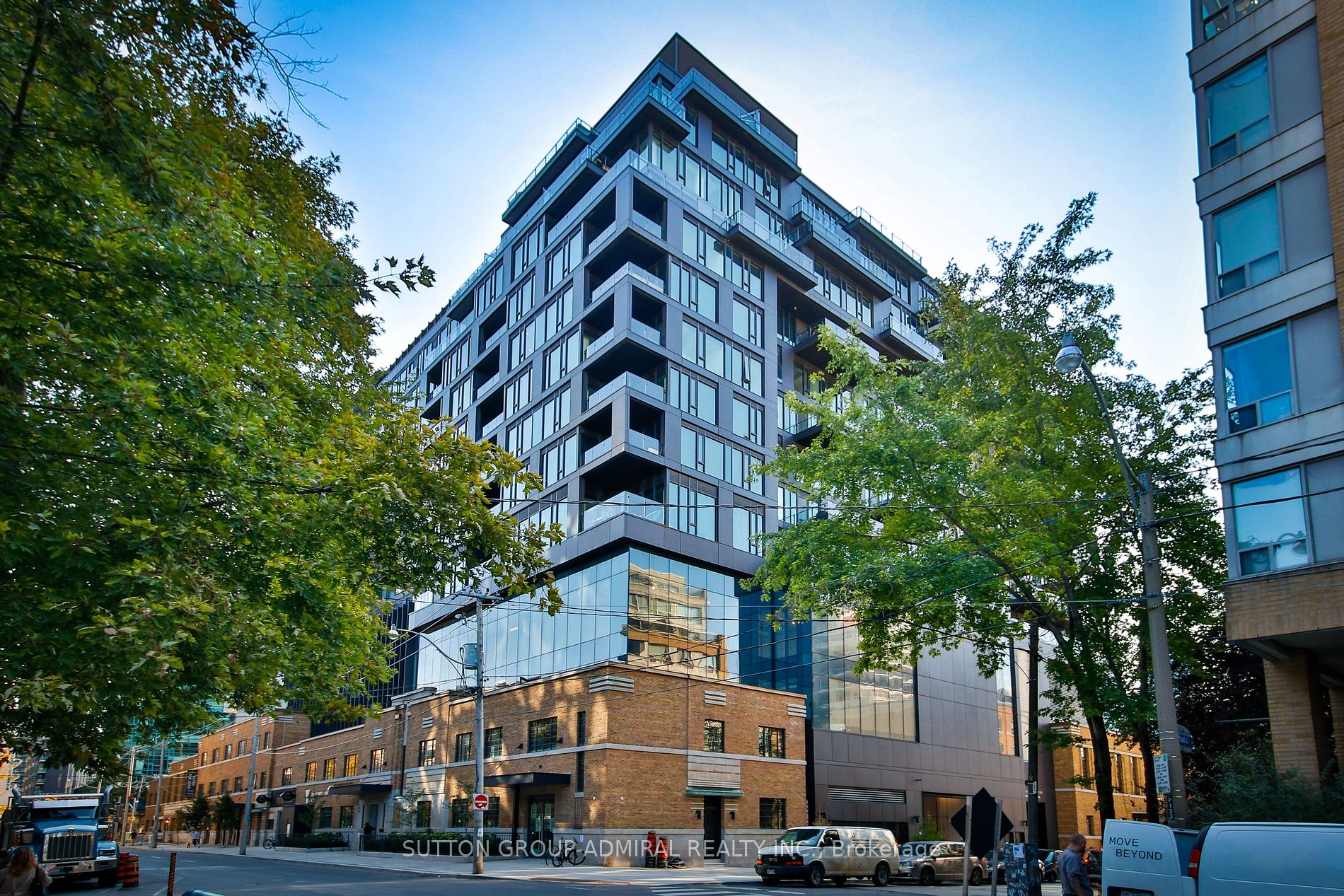 505 Richmond Street W, #828
