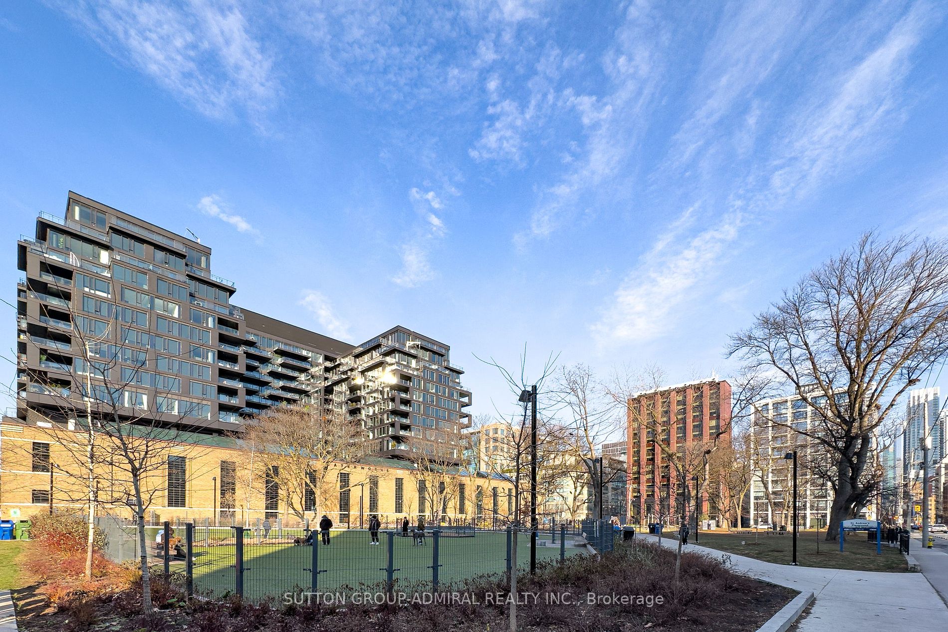 505 Richmond Street W, #828