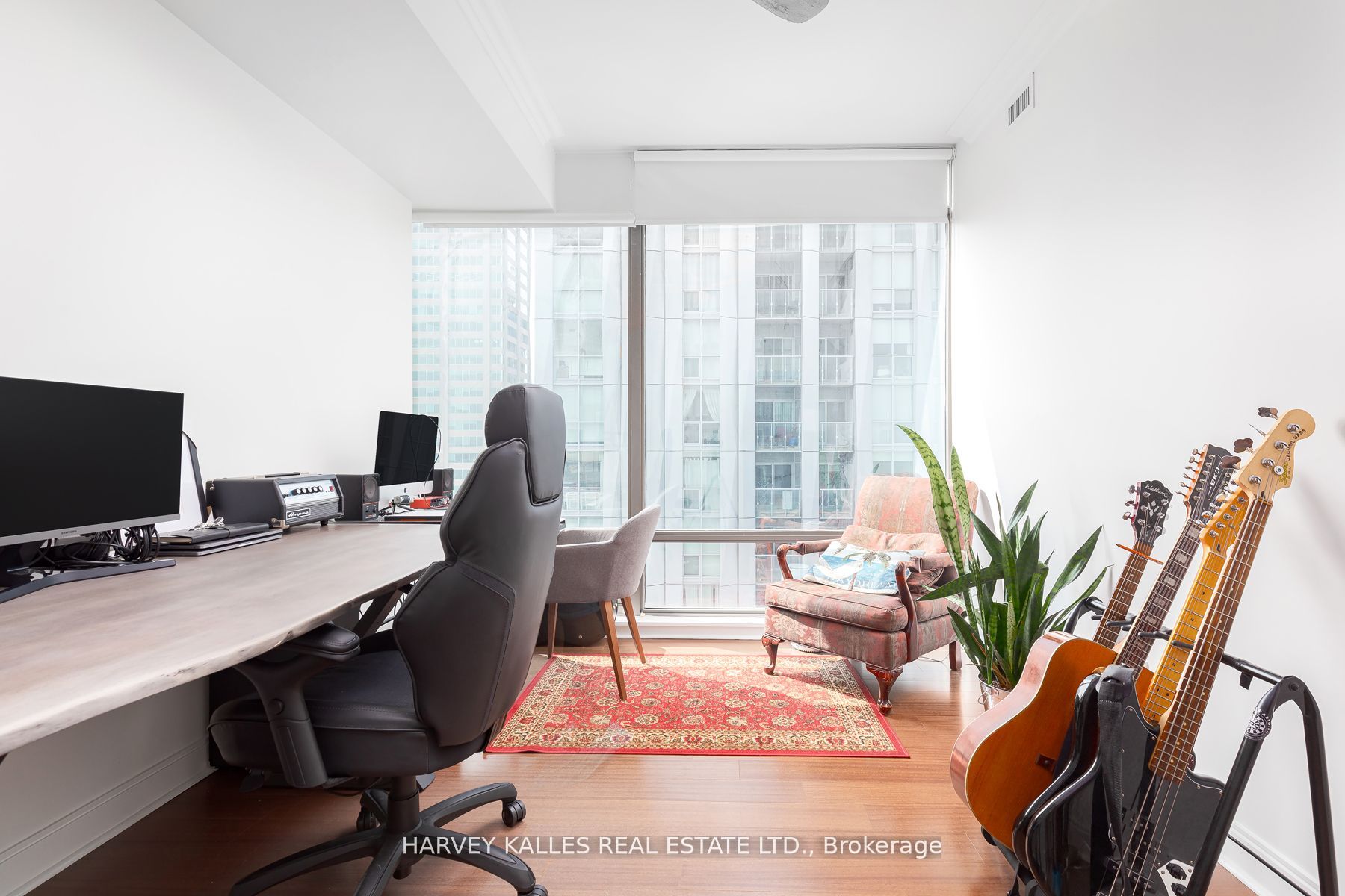 18 Yorkville Ave, #2403
