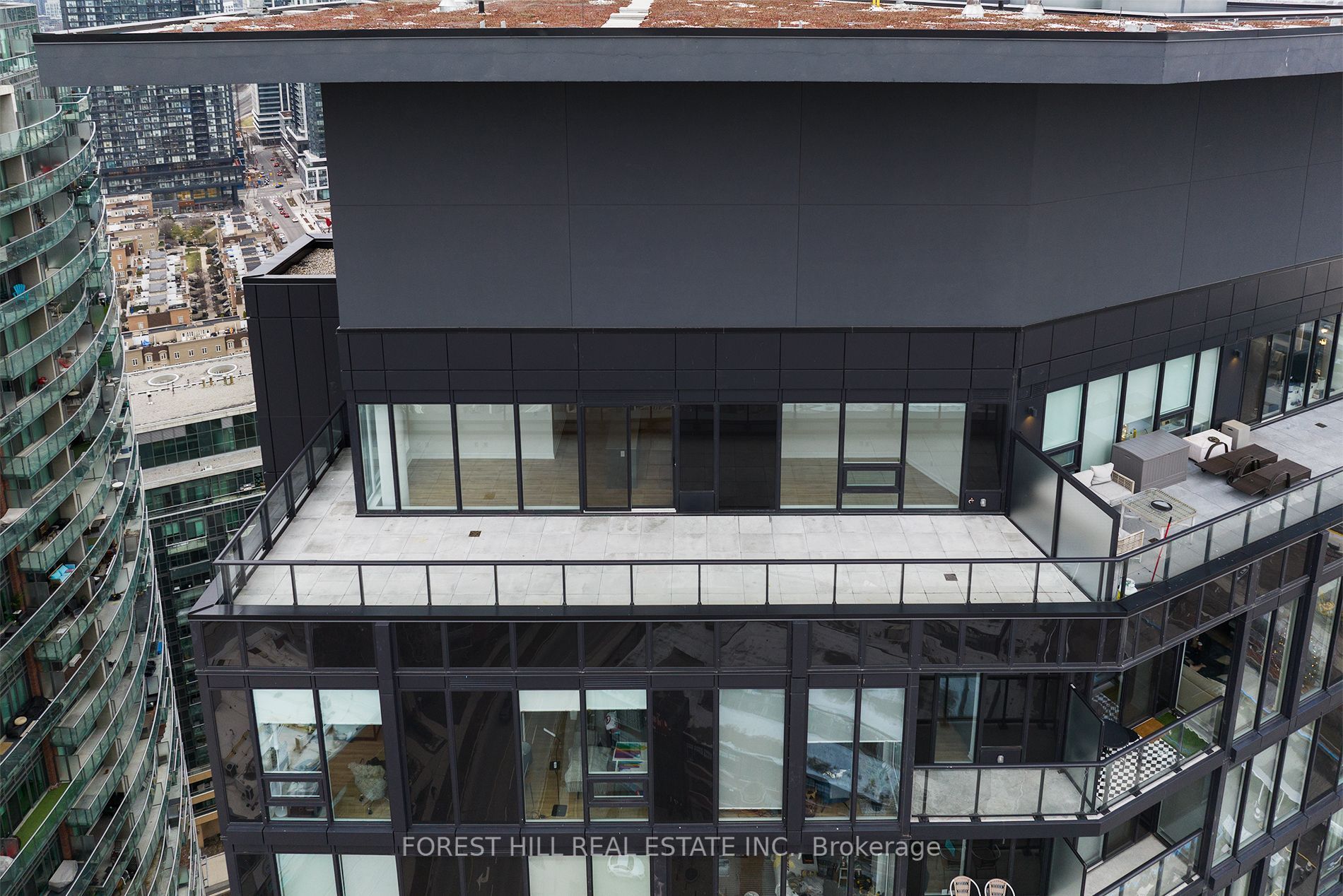 135 East Liberty St, #Ph 3
