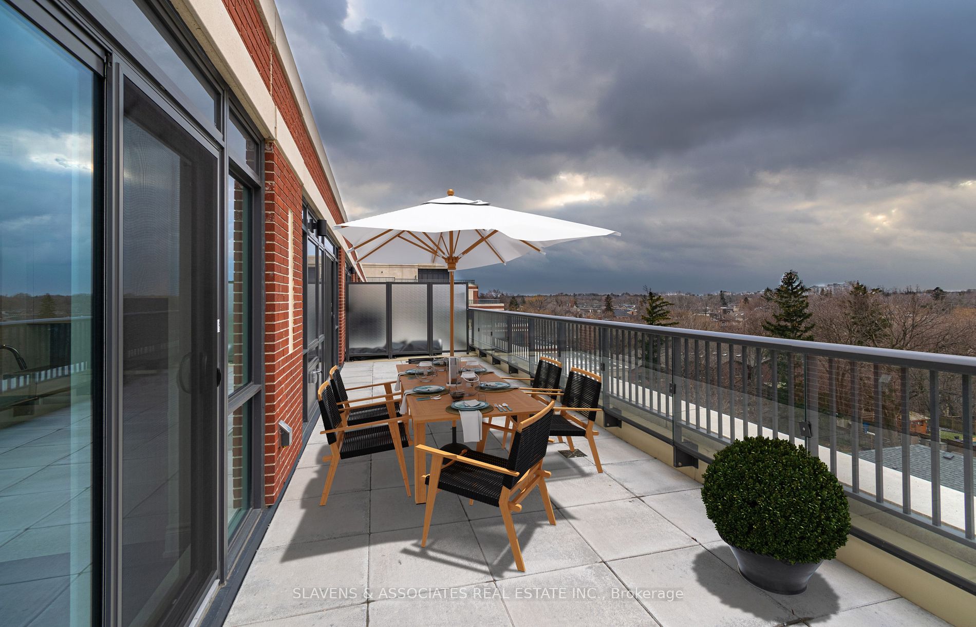 1700 Avenue Rd, #602