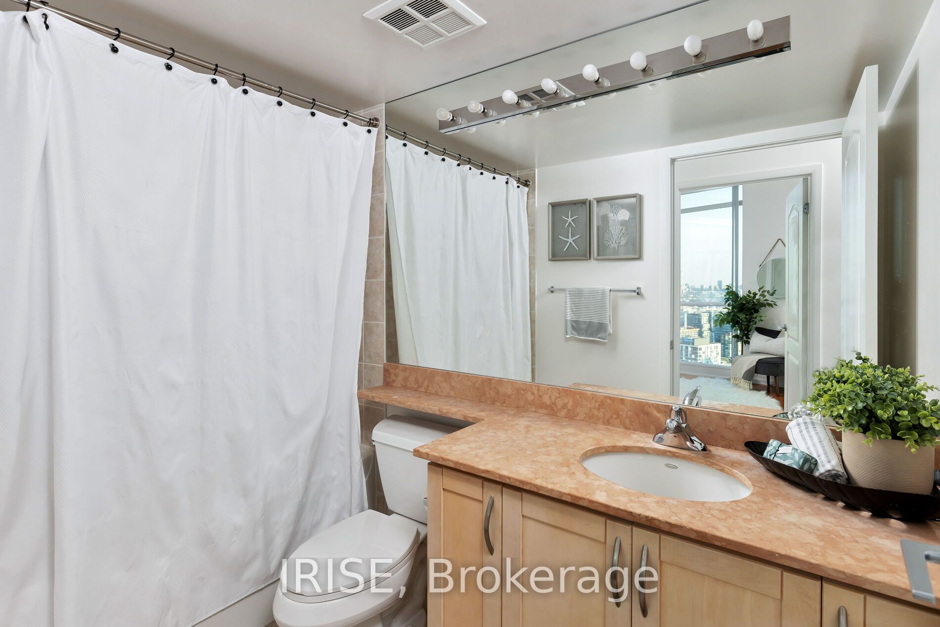 219 Fort York Blvd, #Lph01