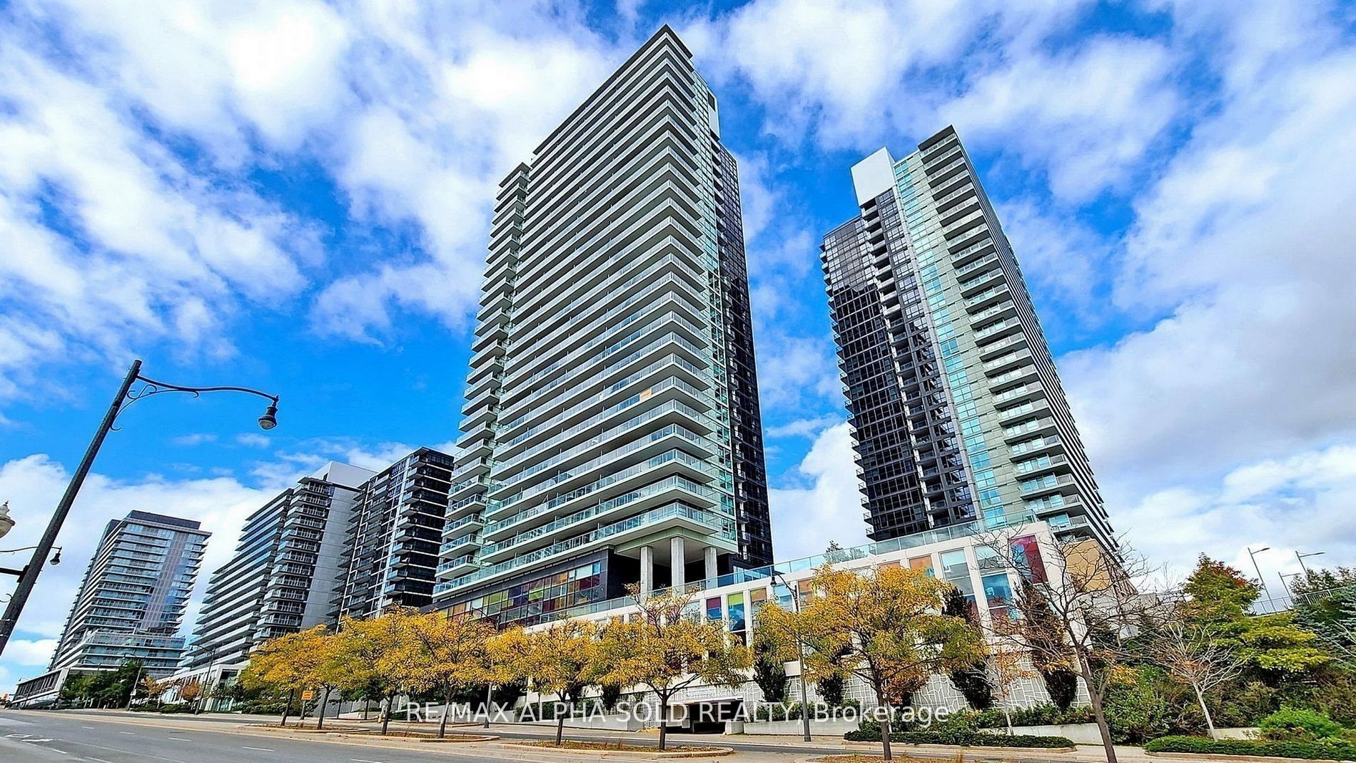 33 Singer Court, #3111