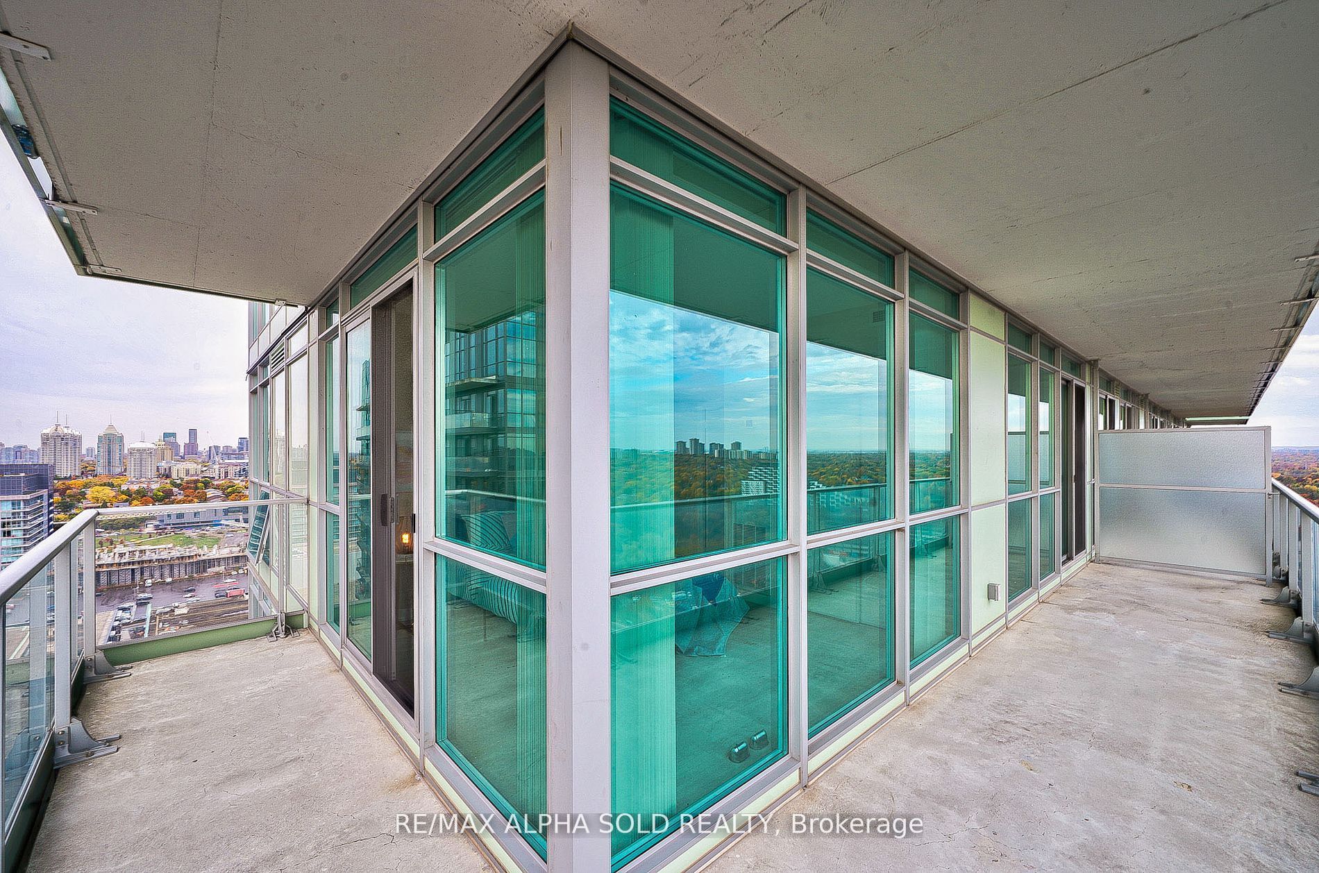 33 Singer Court, #3111