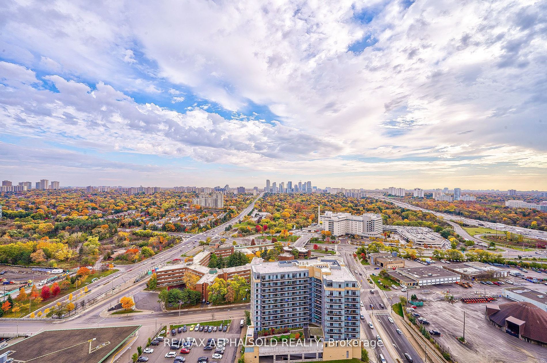 33 Singer Court, #3111