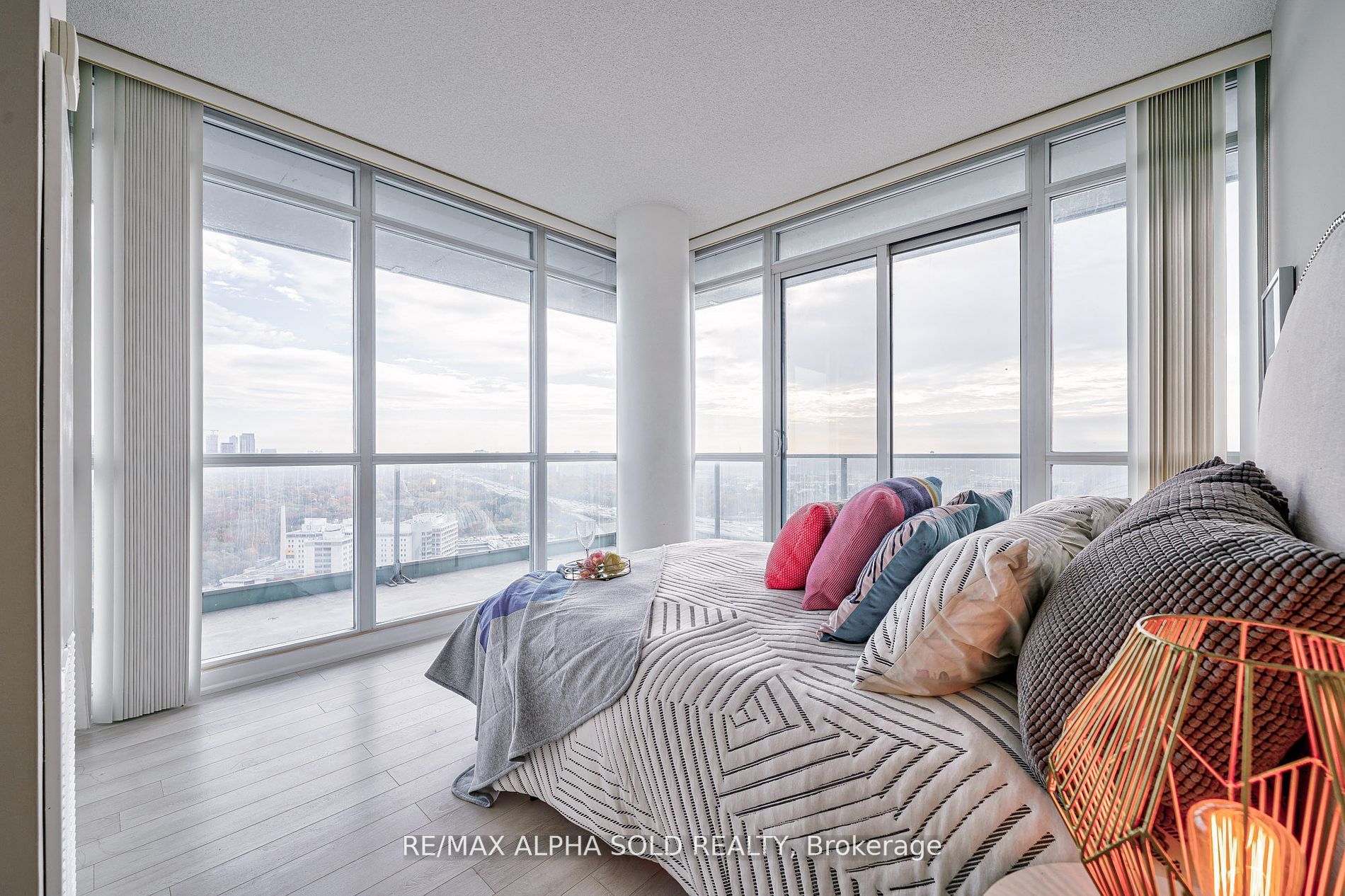 33 Singer Court, #3111