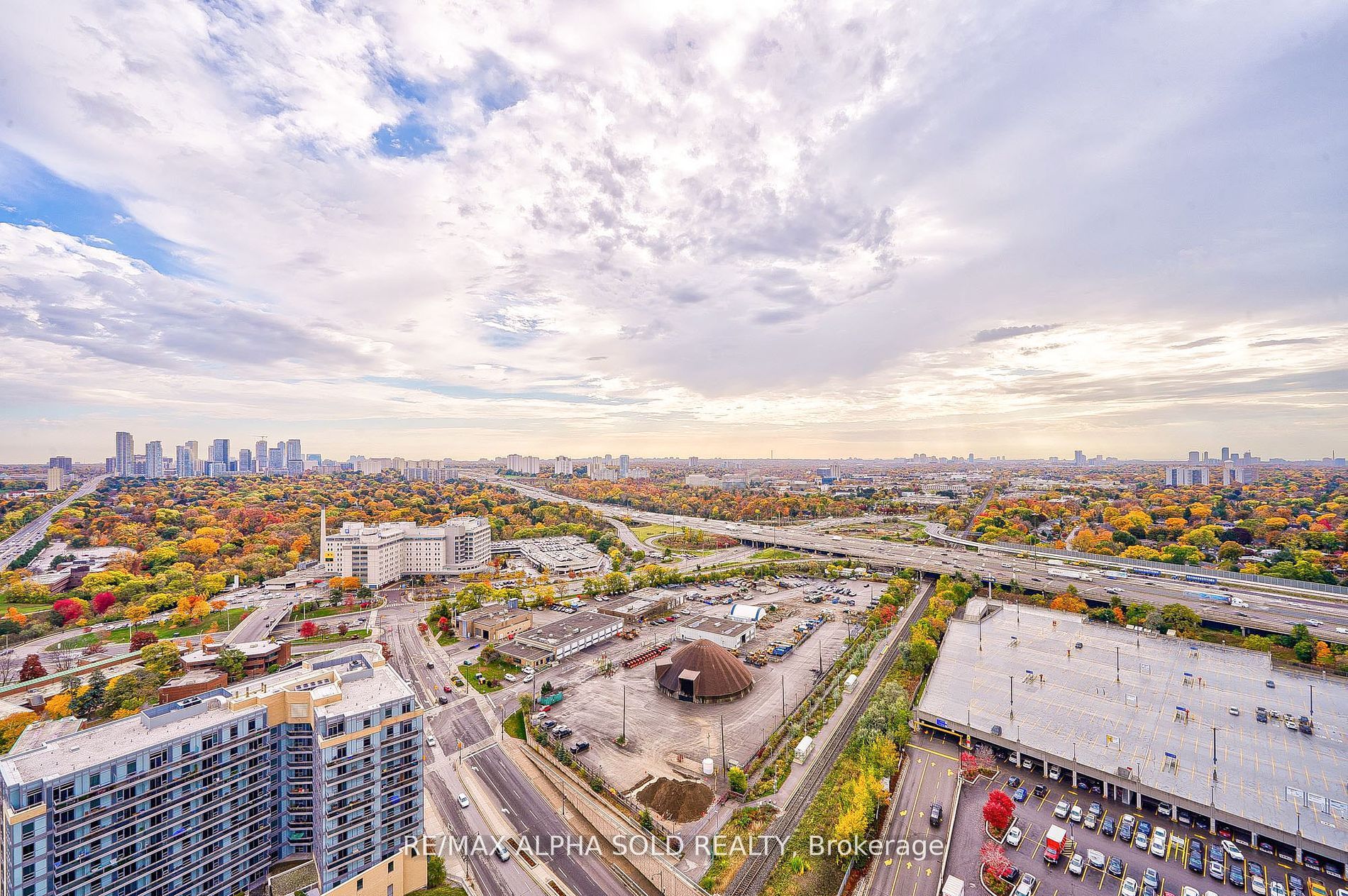 33 Singer Court, #3111