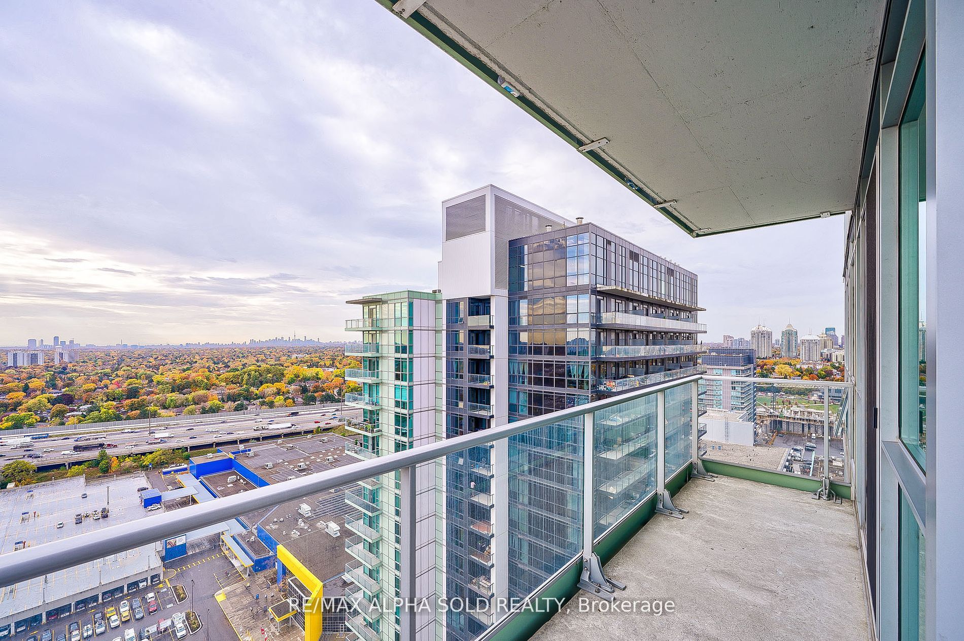 33 Singer Court, #3111