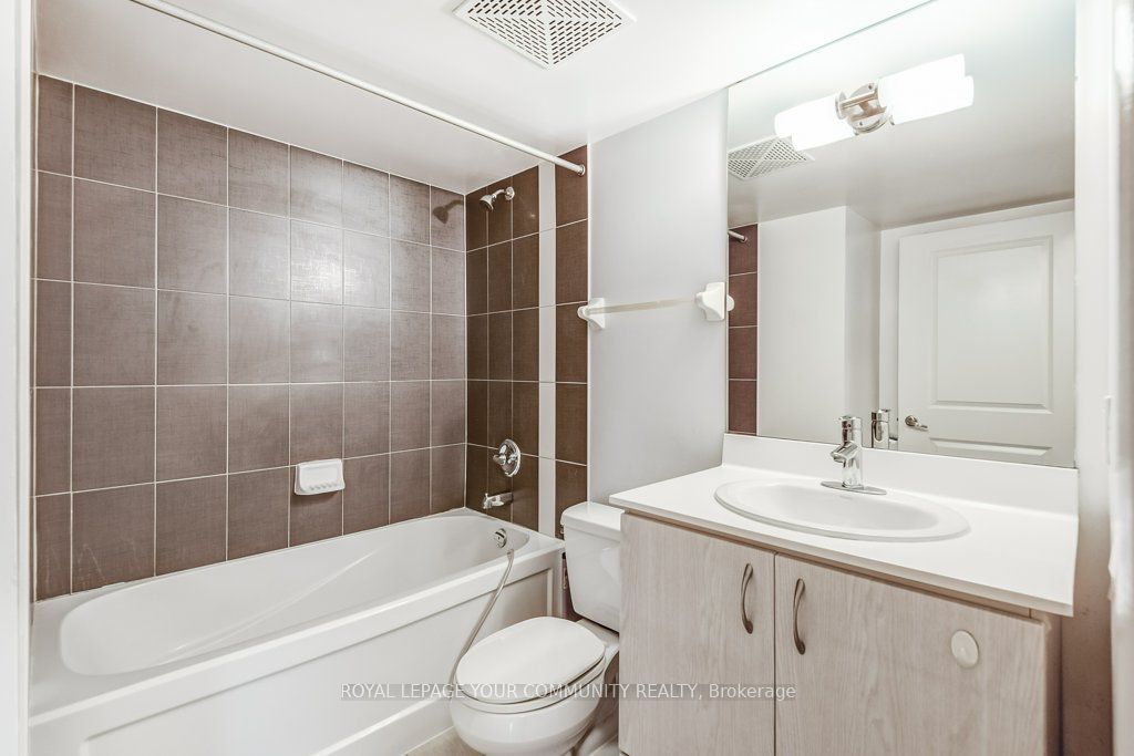 5793 Yonge St, #211