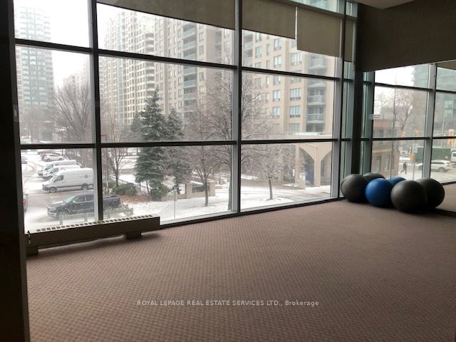 33 Empress Avenue, #2715