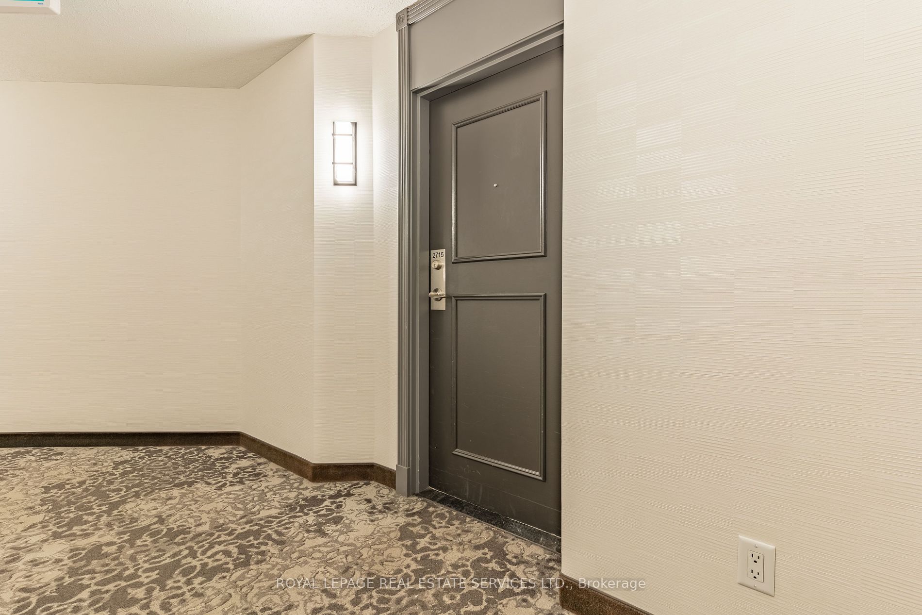 33 Empress Avenue, #2715