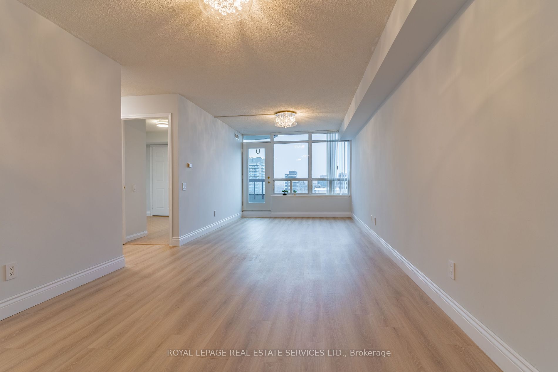33 Empress Avenue, #2715