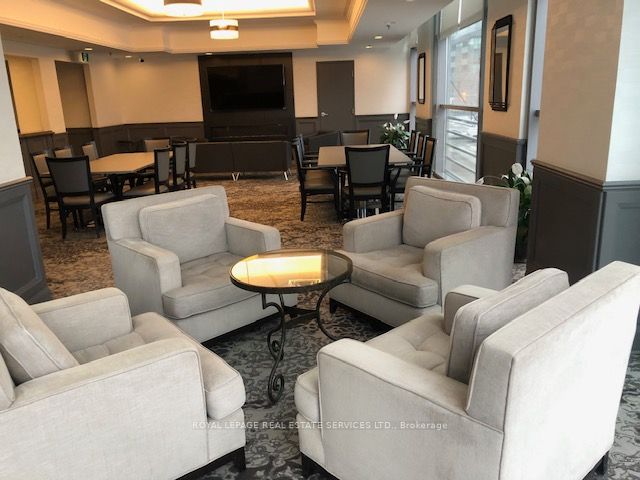 33 Empress Avenue, #2715