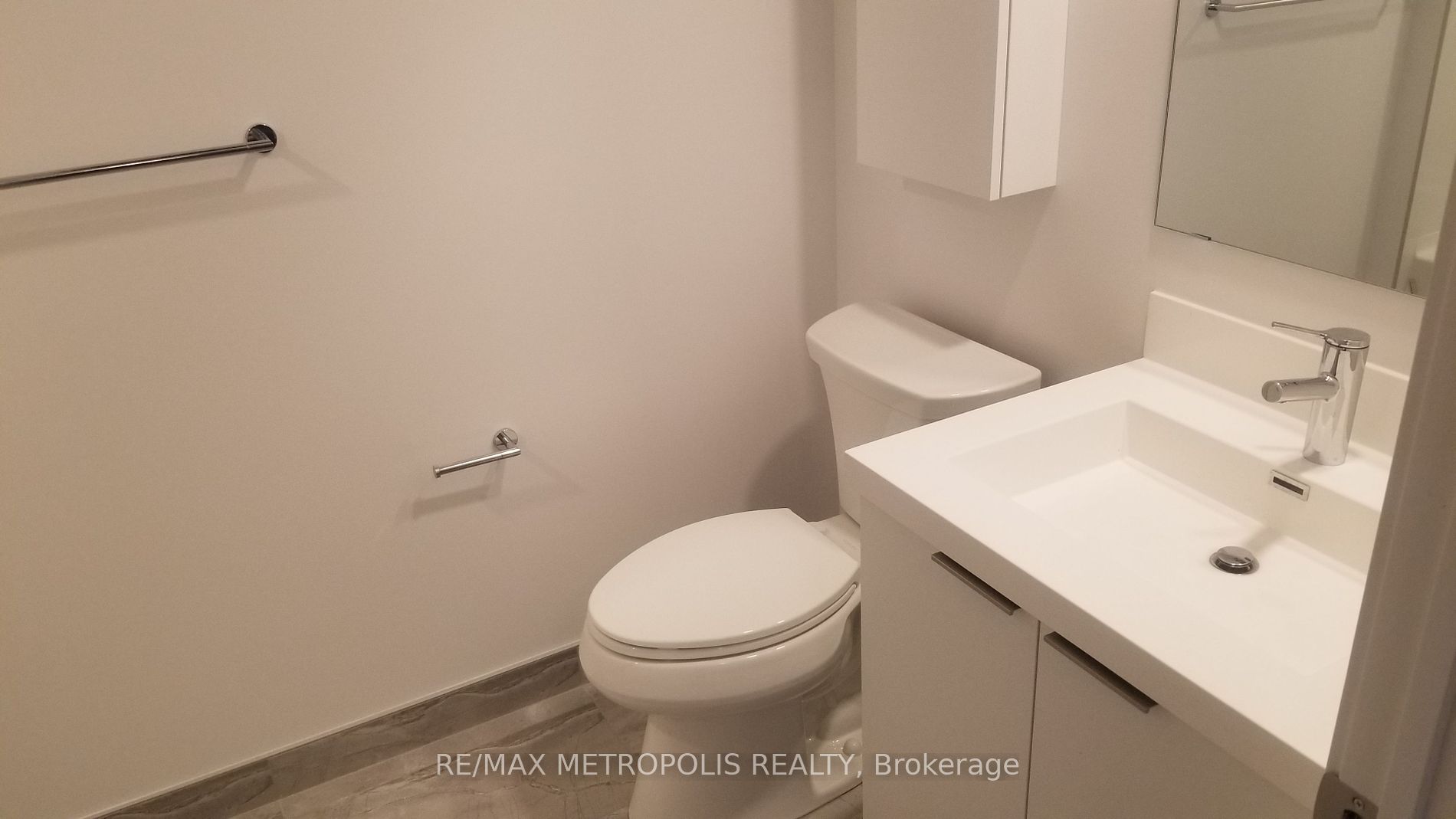 20 O'Neill Road, #811
