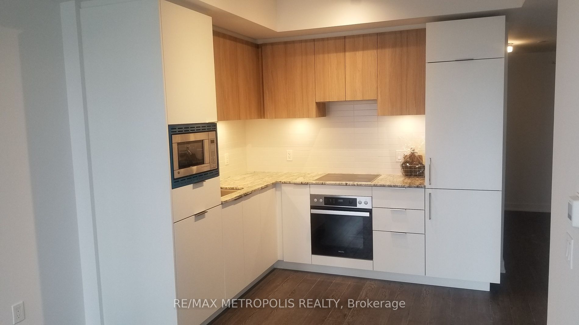 20 O'Neill Road, #811