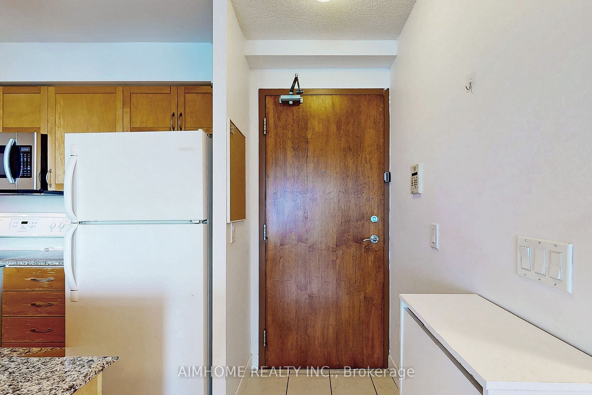 35 Bales Ave, #2509