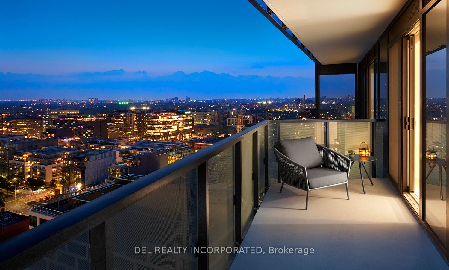 470 Front St W, #2105