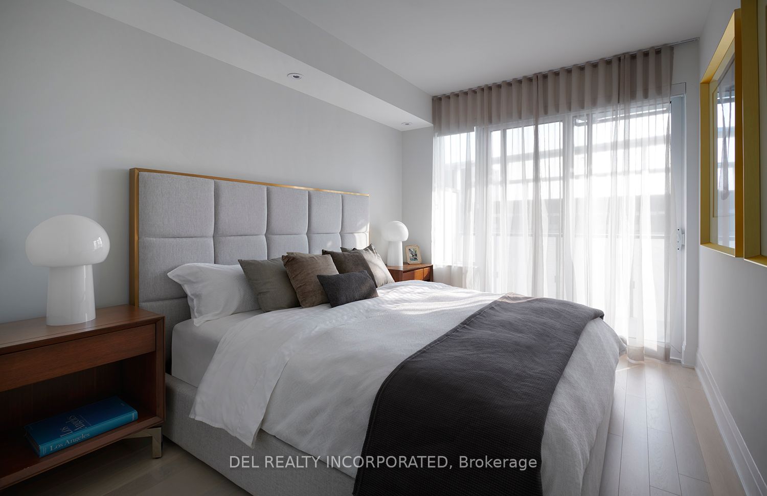 470 Front St W, #2105