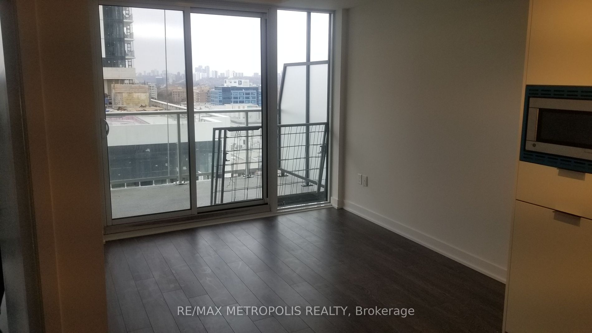 20 O'Neill Road, #811