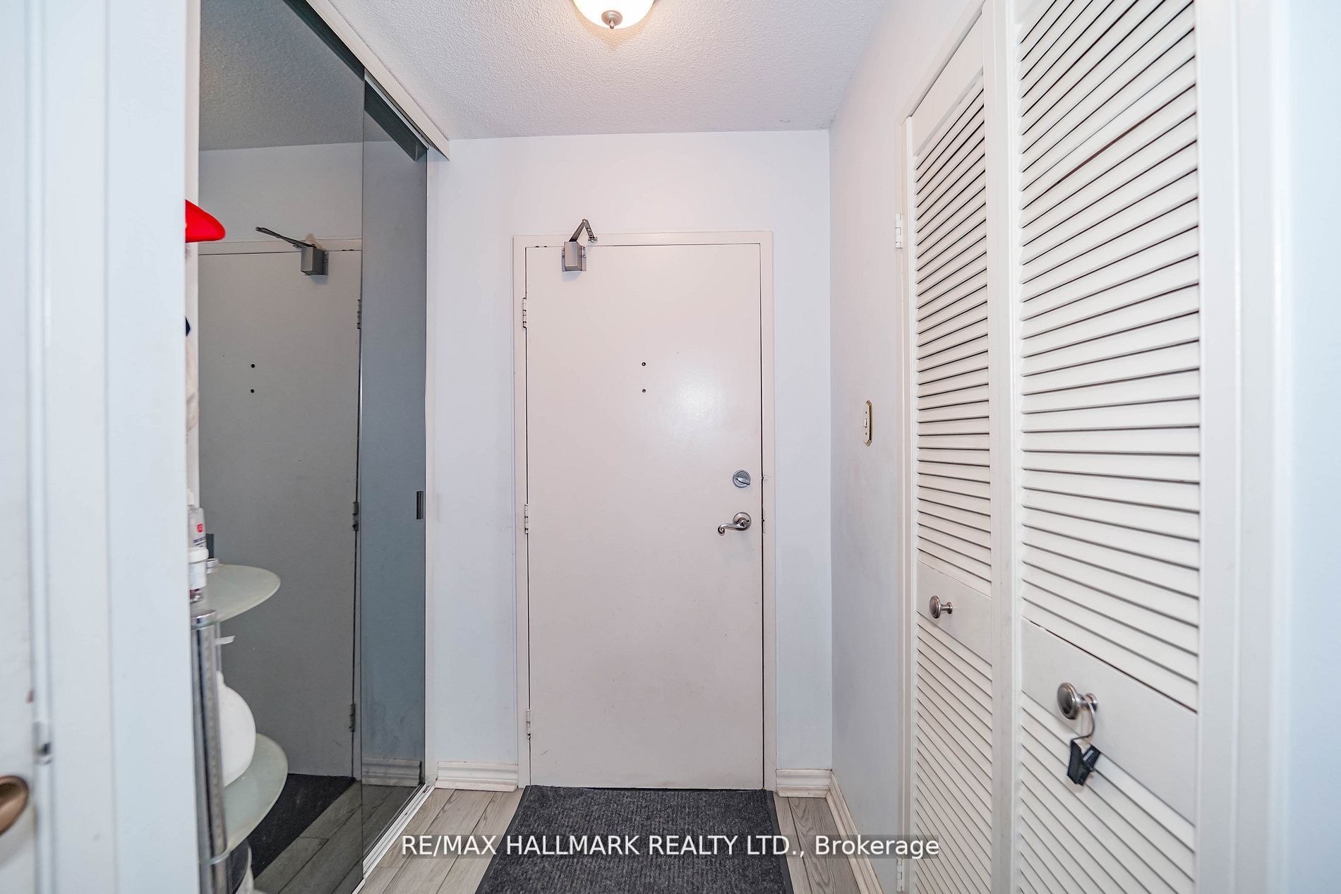 4005 Don Mills Road, #104