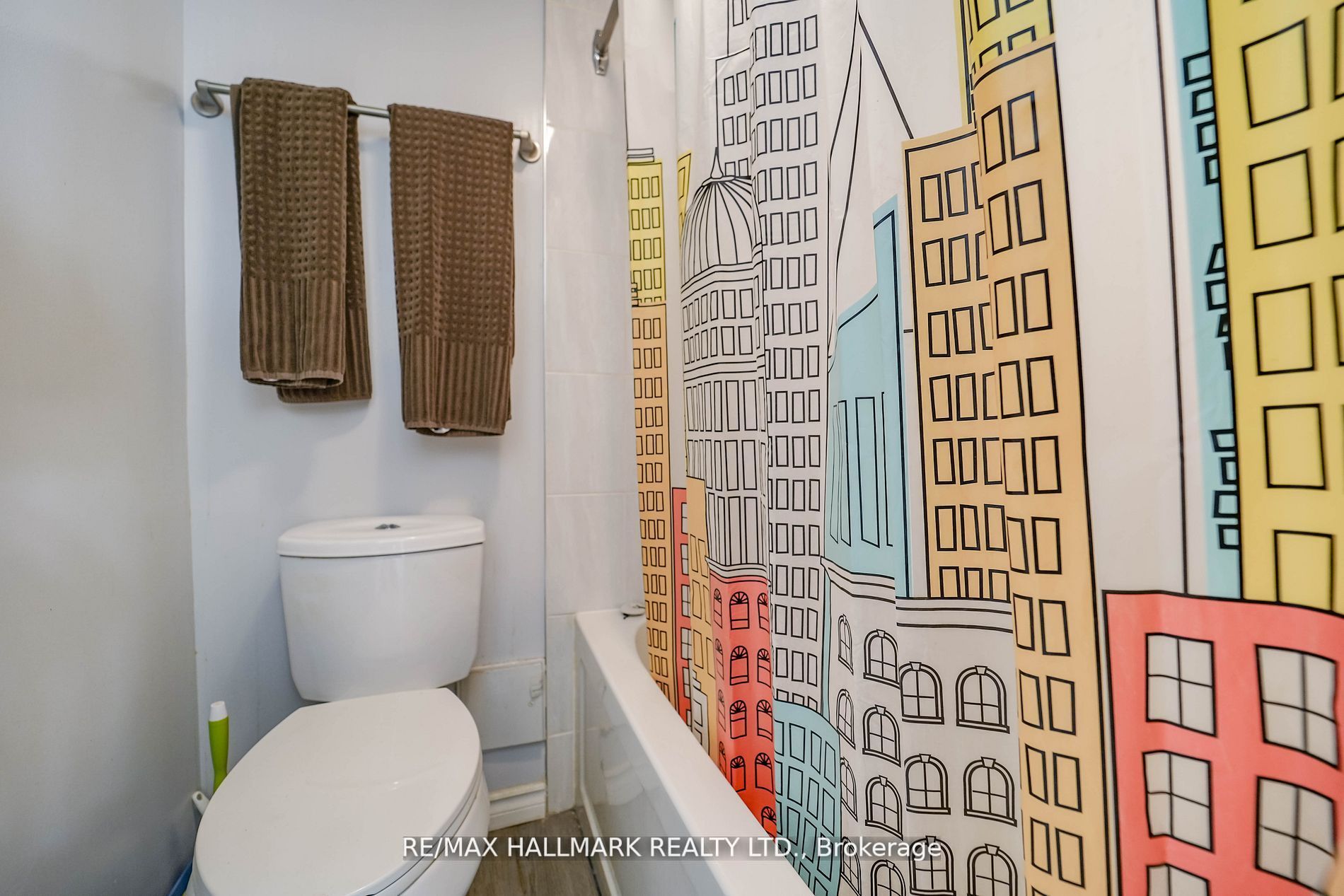 4005 Don Mills Road, #104