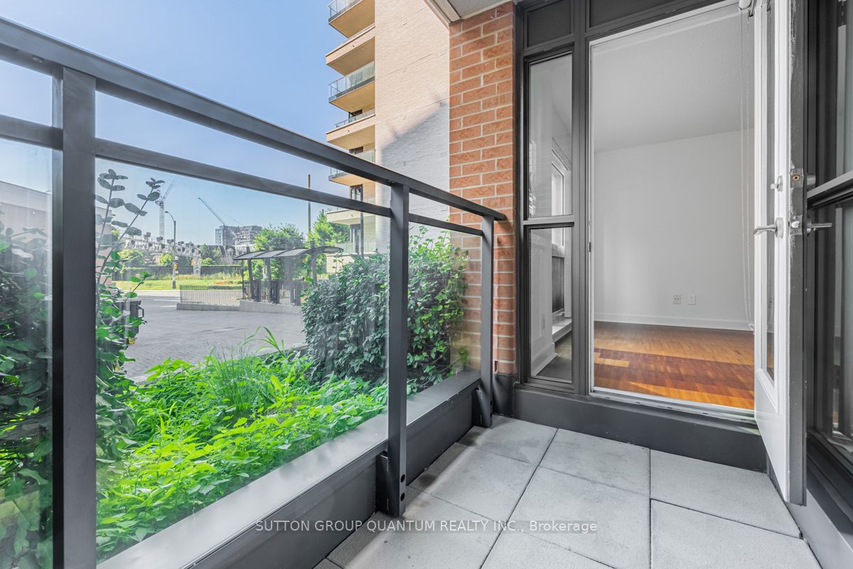 1169 Queen St W, #203