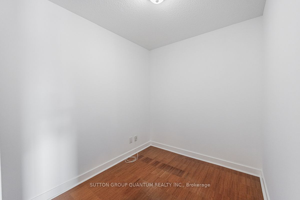 1169 Queen St W, #203